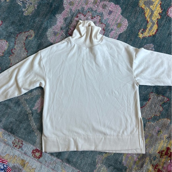 Lou and Grey long sleeve off white turtleneck size M- NWT - Picture 6 of 12